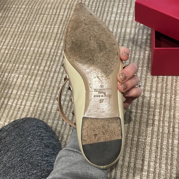 Authentic Valentino rock stud flats - Picture 4 of 11